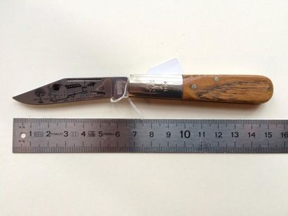 null Böker, Couteau commémoratif, canif, lame de 8 cm, mitre laiton 3 cm, gravée...