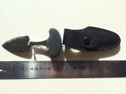null Cold Steel « Push dagger », Mini Pal, lame 3 cm acier Inox 400SS, poignée Kraton,...