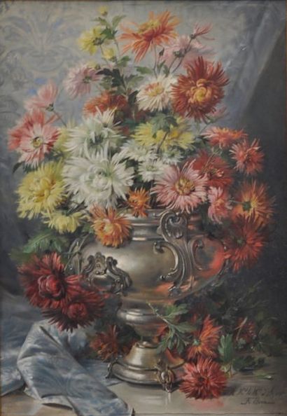 OLARIA Federico (1849-1898) Grand bouquet de dahlias dans un vase d'argent sur fond...
