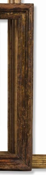 null CADRE en bois mouluré anciennement doré.
Italie, XVIIIème siècle.
58 x 49 x...
