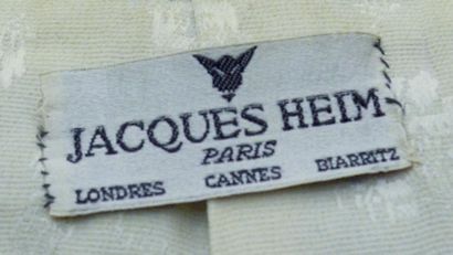 null JACQUES HEIM, Paris : TAILLEUR-JUPE en laine à chevrons, noir, avec un col en...