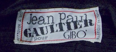 null JEAN-PAUL GAULTIER pour GIBO: TAILLEUR PANTALON noir, travail de laçage, taille...
