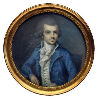 ÉCOLE FRANCAISE vers 1780 Portrait d'homme assis en veste rayée bleue Miniature ronde...