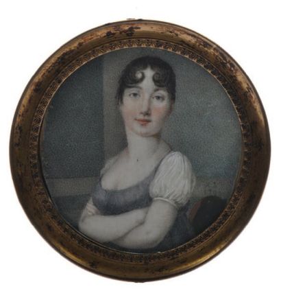 AV 1792 (École Française) Portrait de femme Miniature ronde sur ivoire, monogrammée...