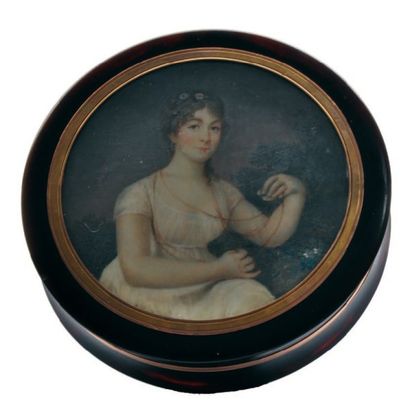 ÉCOLE FRANCAISE vers 1790 Portrait de jeune femme tenant à la main un binocle, sur...