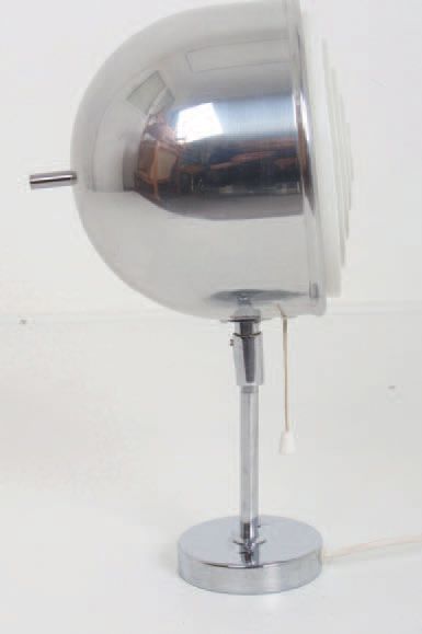 BERGBOMS LAMPE articulée en métal chromé et plastique blanc.

Circa 1950


Haut.:...