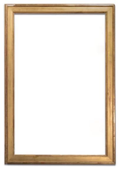 null BAGUETTE plate en bois mouluré et doré. (Manques)
XIXème siècle.
94,5 x 61 x...
