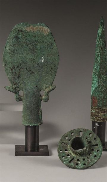 null Lot composé d'une LANCE et d'une MASSUE
Cuivre.
Culture Chimu, Pérou, 1100 -...