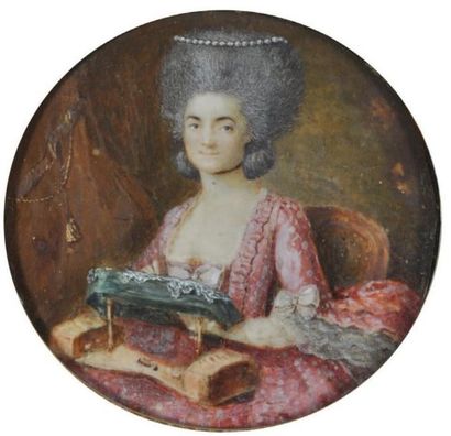 ÉCOLE FRANCAISE de la fin du XVIIIème siècle Portrait de femme assise, en robe rose,...