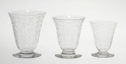  Baccarat, modèle Michel-Ange
Service de verres, cristal gravé, comprenant: 28 verres... Gazette Drouot