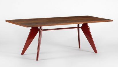  Jean Prouvé, édition Vitra, table EM
Bois et métal laqué rouge, 74x220x89,5 cm Gazette Drouot