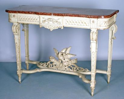 null CONSOLE de style Louis XVI en bois sculpté laqué gris à décor d'enroulements,...