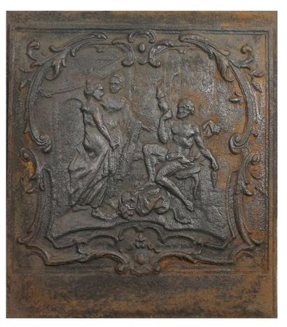 null PLAQUE de CHEMINÉE en fonte d'époque Louis XV figurant Hercule filant la laine...