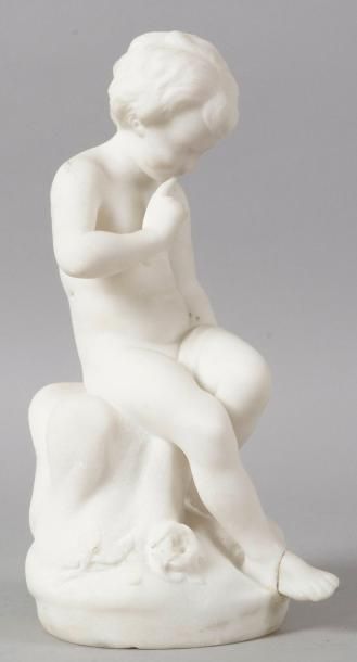 D'après Étienne Maurice FALCONET L'AMOUR MENAÇANT Sculpture en marbre blanc sculpté....
