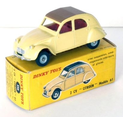 null DTF: 2 CV Citroën jaune, capote marron, réf. 558 (A.a.)