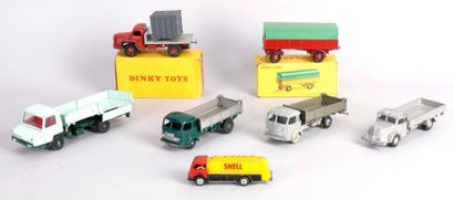 null DTF - CIJ: Cinq camions dont porte container et citerne. Etat moyen