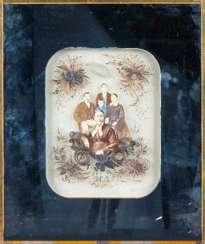 COLLAGE d'époque fin XIXe siècle Sur plaques de verre avec photos rehaussées de gouache...