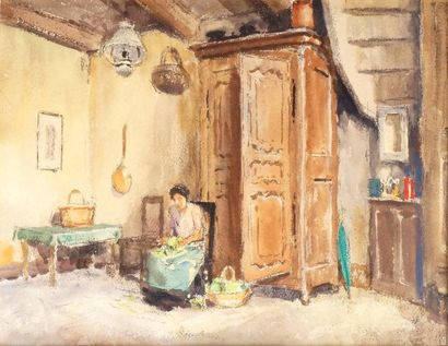 Ecole FRANÇAISE, vers 1930 FEMME ÉPLUCHANT DES LAITUES DANS UNE CUISINE Aquarelle...