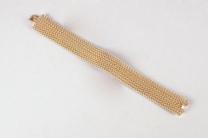 OMEGA MONTRE À CAPOT avec bracelet ruban en or jaune 14 ct des années 1950, cadran...