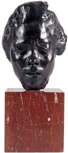 Auguste RODIN - 1840-1917 
MASQUE D'HANAKO, 1907-1908
Bronze à patine noire avec...
