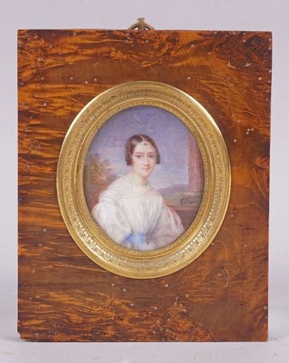 Antoinette-Louise DEMARCY (1788-1859) PORTRAIT DE JEUNE FEMME PORTANT UNE FERRONNIÈRE...