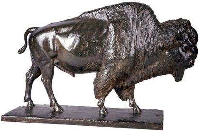 Georges GARDET - 1863-1939 LE BISON Épreuve en bronze à patine noire signée. Édition...