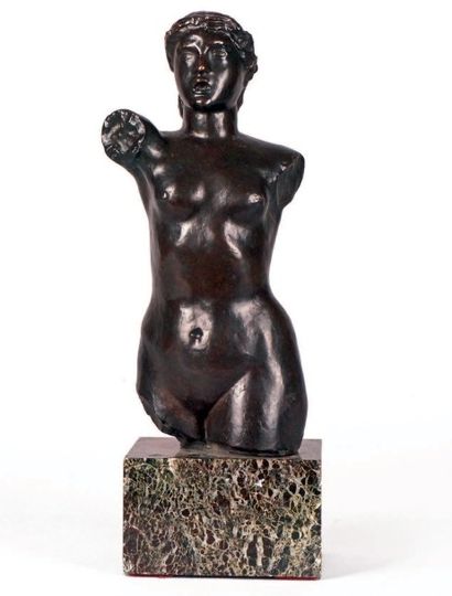 Joseph BERNARD - 1866-1931 LA GLOIRE, 1909
Bronze à patine brun noir signé et numéroté...