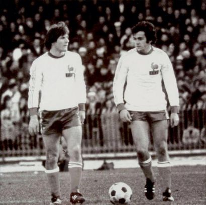 null Le 8 février 1978 à Naples
Michel Platini et Dominique Bathenay lors du match...