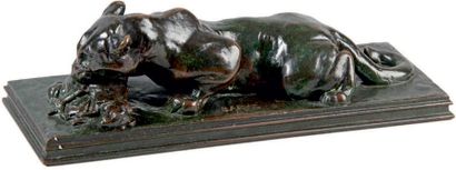 ANTOINE-LOUIS BARYE 1795-1875 JAGUAR DÉVORANT UN AGOUTI
Bronze à patine vert richement...