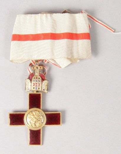 null ORDRE DE SAINT GEORGES DE CARINTHIE Croix de commandeur. En métal doré et émail....