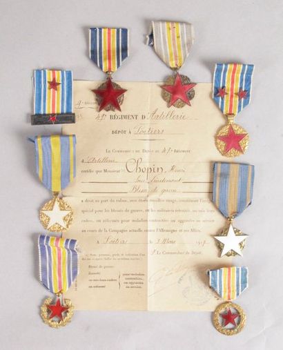 null MEDAILLE DES BLESSES Ensemble comprenant: -Cinq médailles des blessés militaires,...