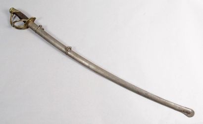 null Sabre d'officier de cavalerie légère modèle 1822. Poignée en corne avec filigrane....