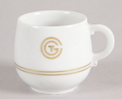 Compagnie Générale Transatlantique TASSE À CAFÉ en porcelaine de Limoges à liseré...
