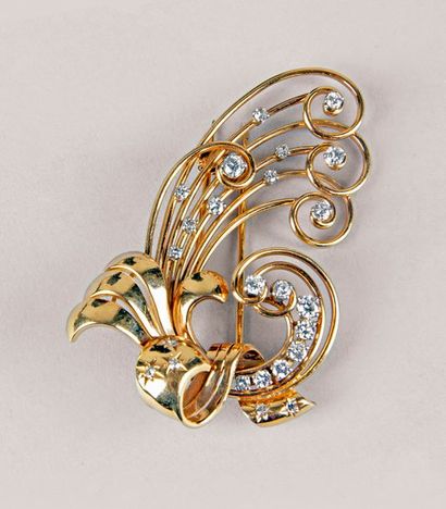 null BROCHE en or jaune sertie de brillants taille moderne, le principal de 0,15...