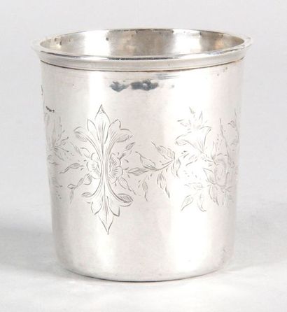 null TIMBALE GOBELET en argent gravé d'époque Art Nouveau à décor de monogramme «ADC»...