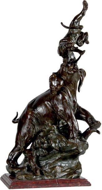 Raphaël NANNINI, XIXe-XXe siècle ÉLÉPHANT JOUANT AVEC UN TIGRE
Groupe en bronze à...
