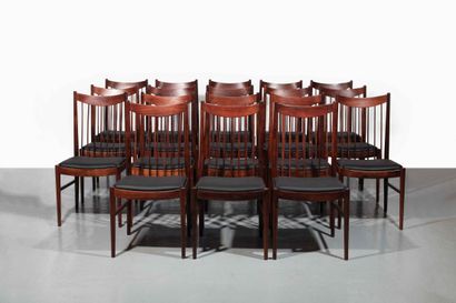  Arne VODDER
 1926-2009



Suite de dix-huit chaises – circa 1960






Structure... Gazette Drouot