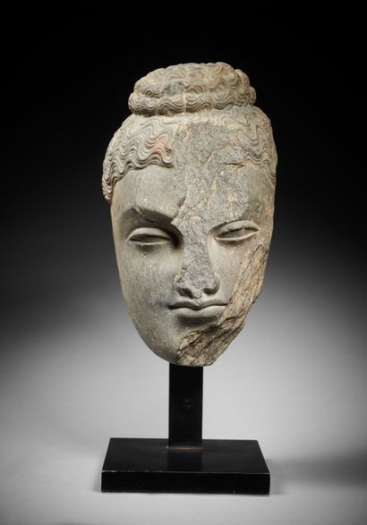  BUDDHA HEAD IN GREY SCHIST

Gandhara Greco-Buddhist art, circa 3rd century


Serene... Gazette Drouot