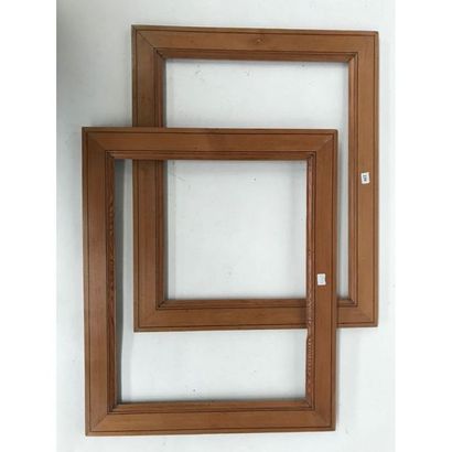 null Pair of pine frames with amaranth netting. Ep.end of XIXth. Int. dim. 40x50...