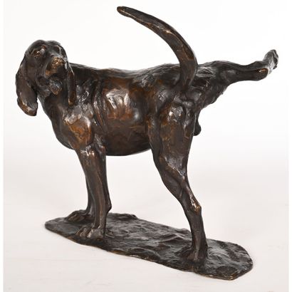 null PERRAULT HARRY Emile (1878-1938). "Dog, paw raised". Bronze with brown patina....