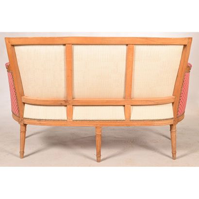 null LITTLE LOUIS XVI SOFA in natural wood with slightly curved back and uprights...
