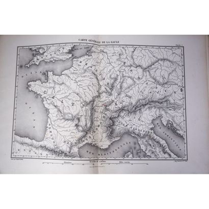 null Atlas de Jules César, tomes 1 et 2, in-folio, de 36 planches.