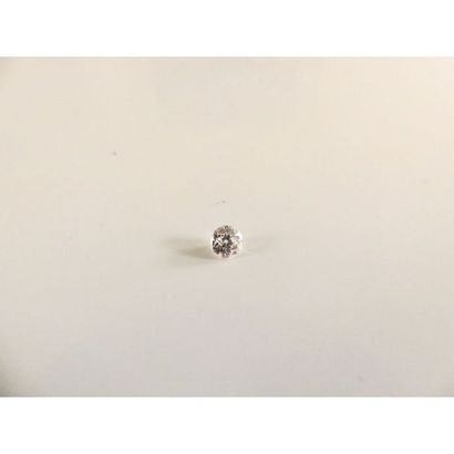 null Diamant sur papier ½ taille de 0ct30 env. 