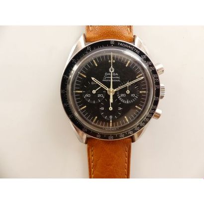 null OMEGA. (Circa 1970). Speed Master Professional. Montre chronographe en acier...