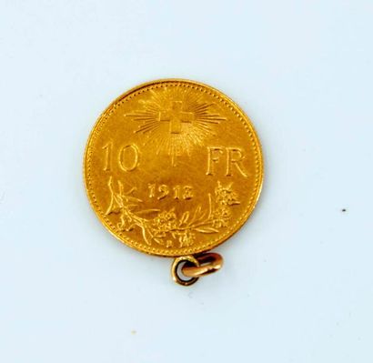 null 1 piece of 10 francs Swiss gold - year 1913 - mounted in pendant - Total weight:...