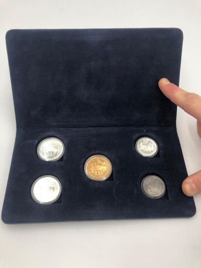 null A box - French Coins 1985 - containing : 
- one coin of 100 francs GERMINAL...