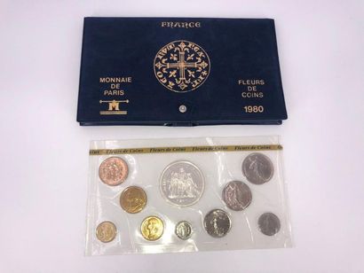 null Un lot comprenant:
- 5 pièces de 5 francs argent - Années 1960, 1963 et 1964
-...