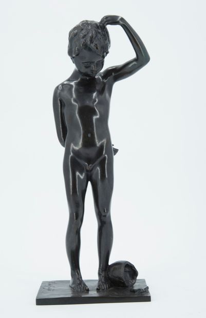 null Elio de GIUSTO '(1899-1935). 

Jeune éphèbe nu, sculpture en bronze à patine...