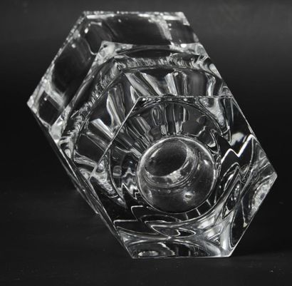 null BACCARAT.

Vase en cristal modèle EDITH 

Marque au revers.

Haut: 18 cm.