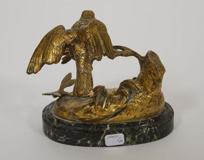 null Prosper LECOURTRIER (1851-1924). ( D'après).

Oiseau sur sa branche.

Sculpture...